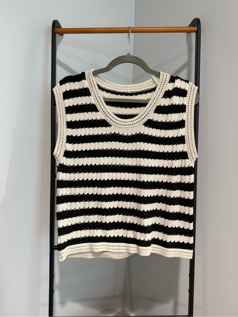 Commense Black & White Striped Knit Tank
